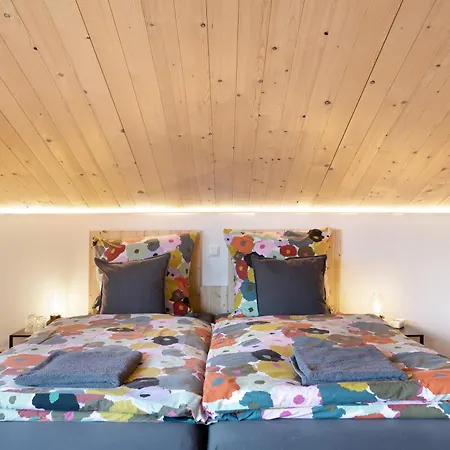 Refugium Aus Vollholz *