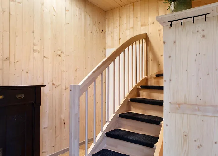 Refugium Aus Vollholz