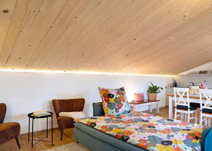 Apartment Refugium Aus Vollholz Schlitz